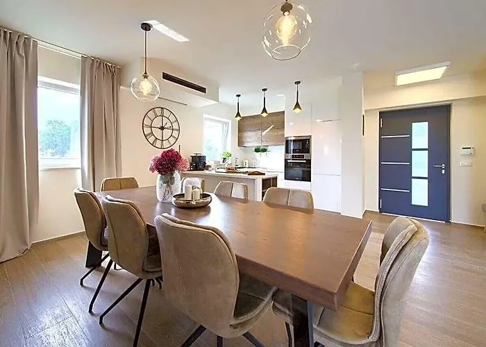 Moderana Comfortable Holiday Residence